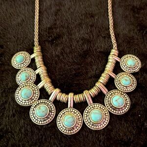 Aquamarine stones in silver metal Lucky Brand 🍀 necklace. Very pretty 4 summer!